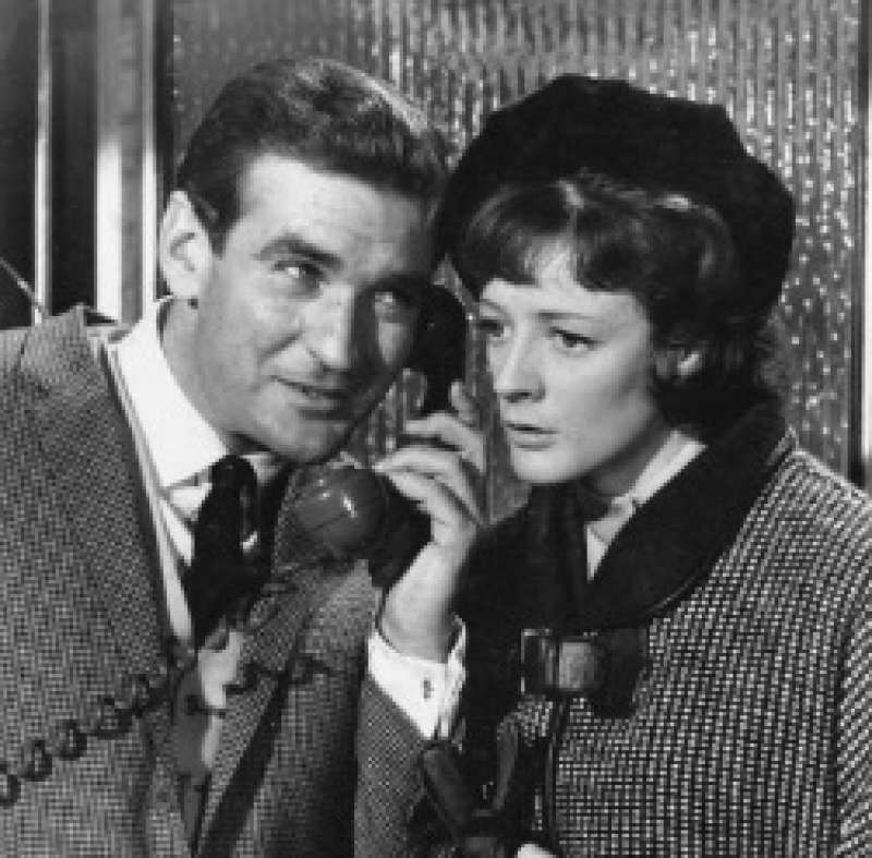 rod taylor maggie smith international hotel