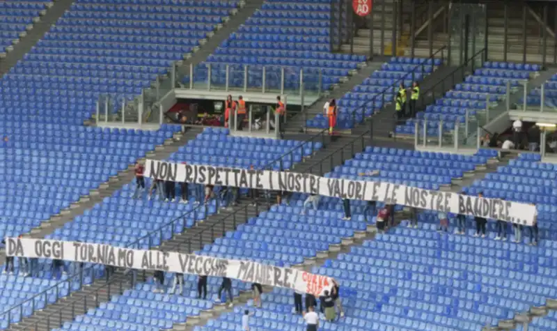 ROMA UDINESE - PROTESTA DEI TIFOSI CONTRO I FRIEDKIN