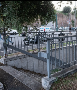 stupro piazza croce rossa a roma