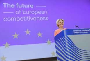 URSULA VON DER LEYEN PRESENTA LA NUOVA COMMISSIONE EUROPEA