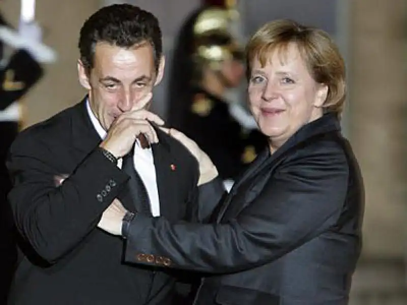 SARKOZY E MERKEL 