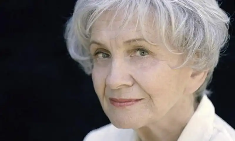 Alice Munro wins Man Book 