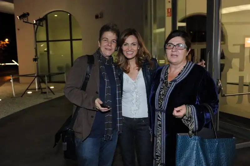 Antonella Nesi Ilaria Floris e Enza Gentile 