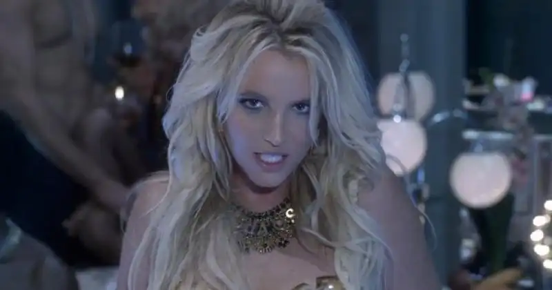 BRITNEY SPEARS WORK BITCH 