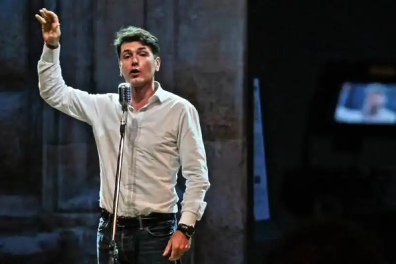 DAVIDE SERRA ALLA LEOPOLDA 