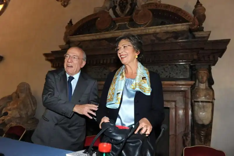 Fedele Confalonieri e Anna Finocchiaro 