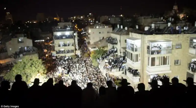 ISRAELE I FUNERALI DEL RABBINO OVADIA YOSEF 