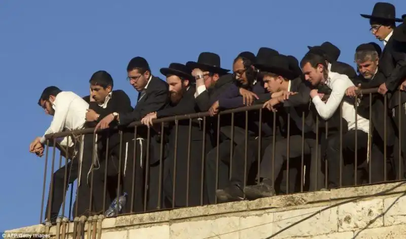 ISRAELE I FUNERALI DEL RABBINO OVADIA YOSEF 