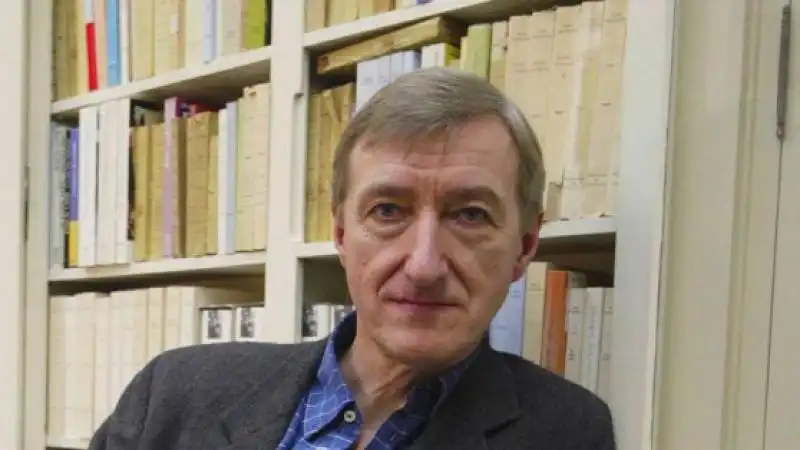 Julian Barnes ea d b a f a a b bbe 