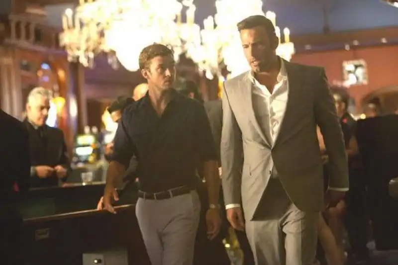 JUSTIN TIMBERLAKE E BEN AFFLECK IN RUNNER RUNNER 