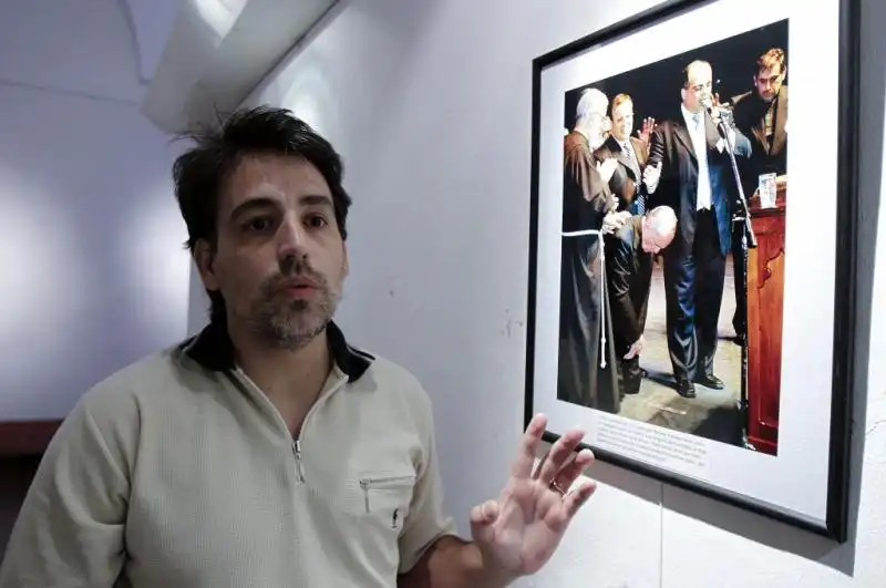 MIGUEL CANGAS MOSTRA FOTOGRAFICA SU PAPA BERGOGLIO 