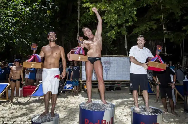 MONDIALE CLIFF DIVING 