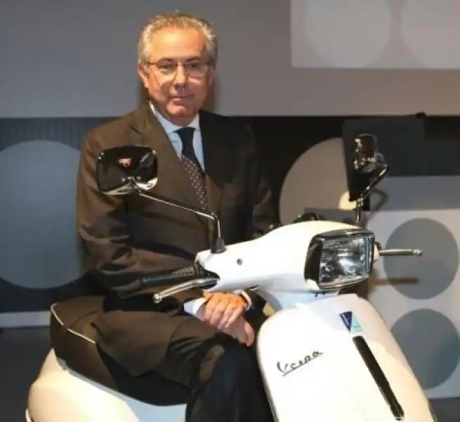 ROBERTO COLANINNO IN MOTO 