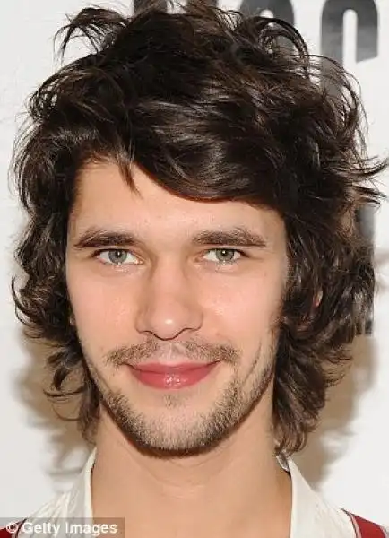 BEN WHISHAW ATTORE 