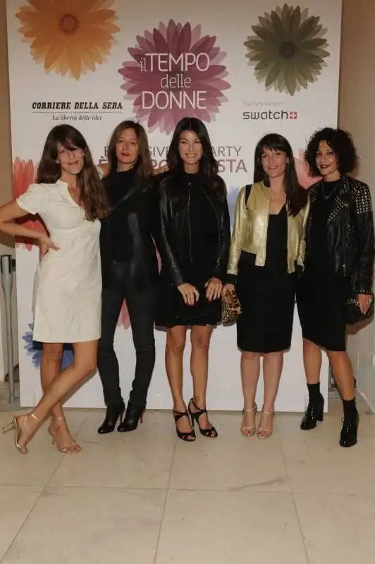 108 francesca fogar;ilaria bernardini;ilaria d'amico;victoria cabelli;maria vittoria alfieri trv 0490   copia