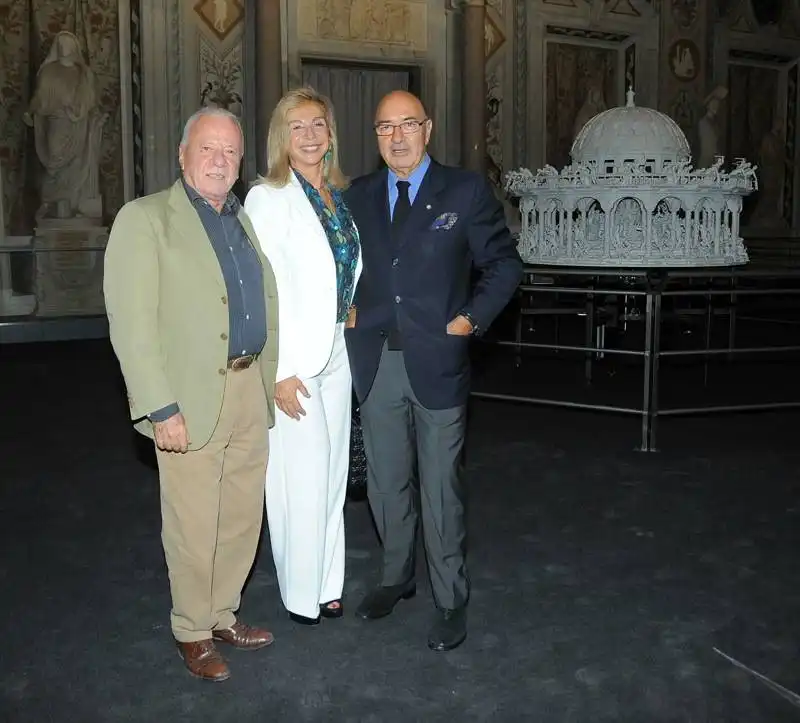 achille bonito oliva   dante ferretti e francesca loschiavo   carbone gmt 05