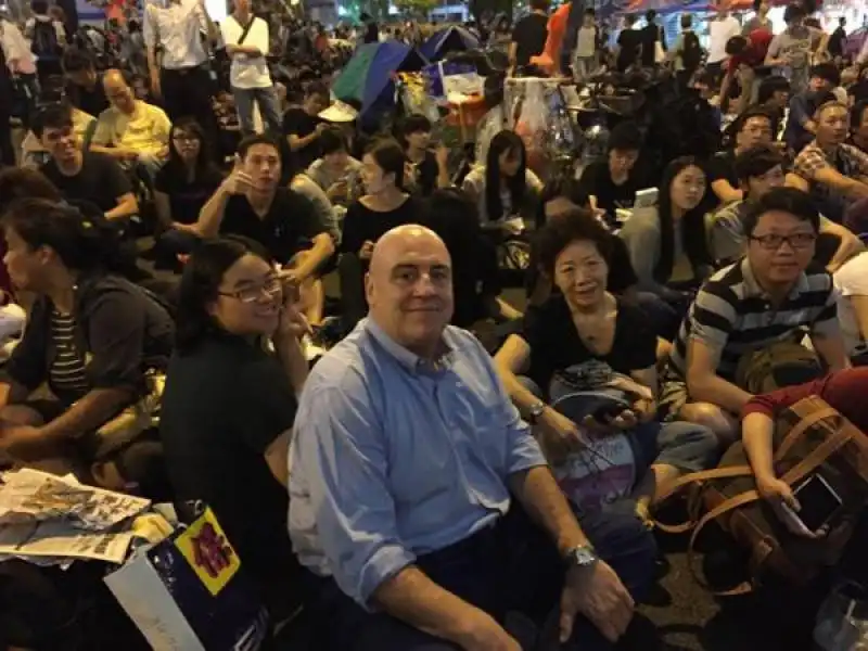 ALBERTO FORCHIELLI ALLA PROTESTA DI OCCUPY HONG KONG