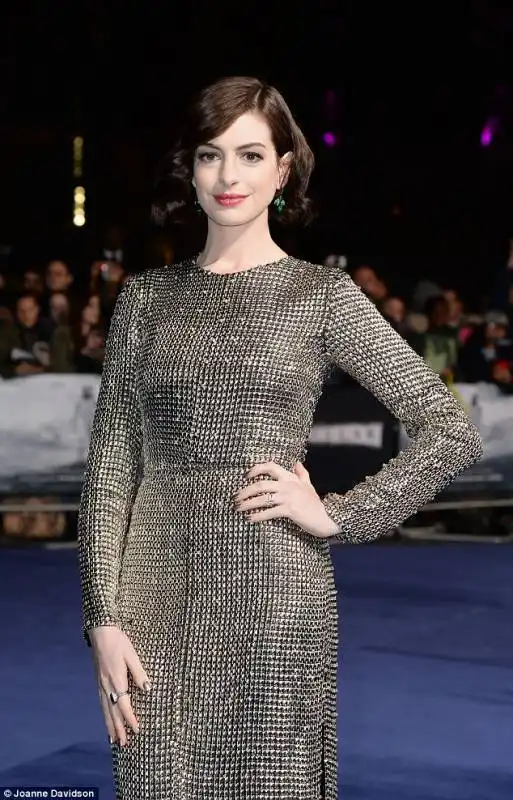 anne hathaway 