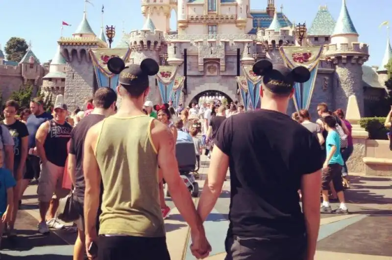 disneyworld gay days  8