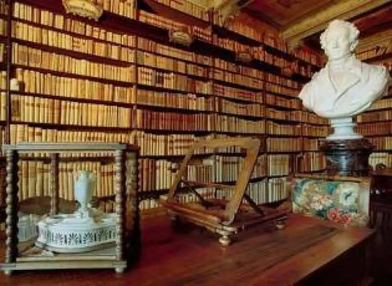  Giacomo Leopardi - La Biblioteca di Palazzo Leopardi a Recanati