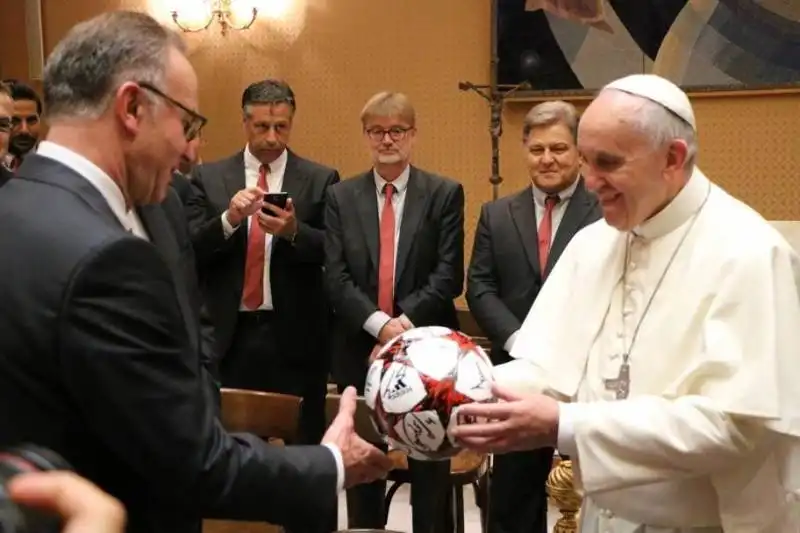 il bayern monaco incontra papa francesco bergoglio 8