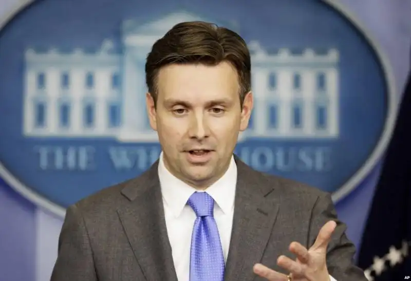 Josh  Earnest 