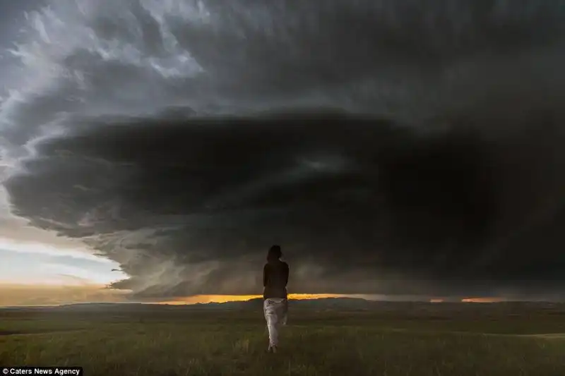 la ragazza e il tornado 6