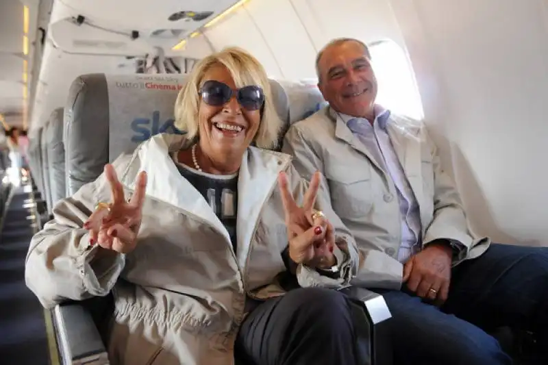 maria e pietro grasso in aereo