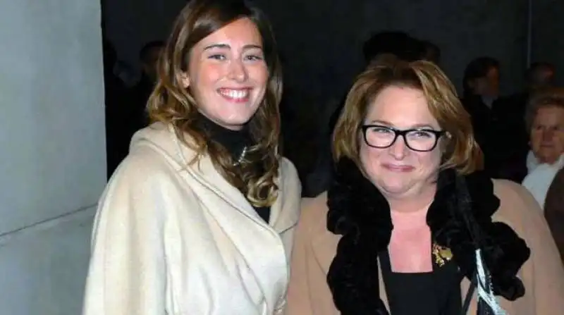 MARIA ELENA BOSCHI E LA MADRE Stefania  Agresti 