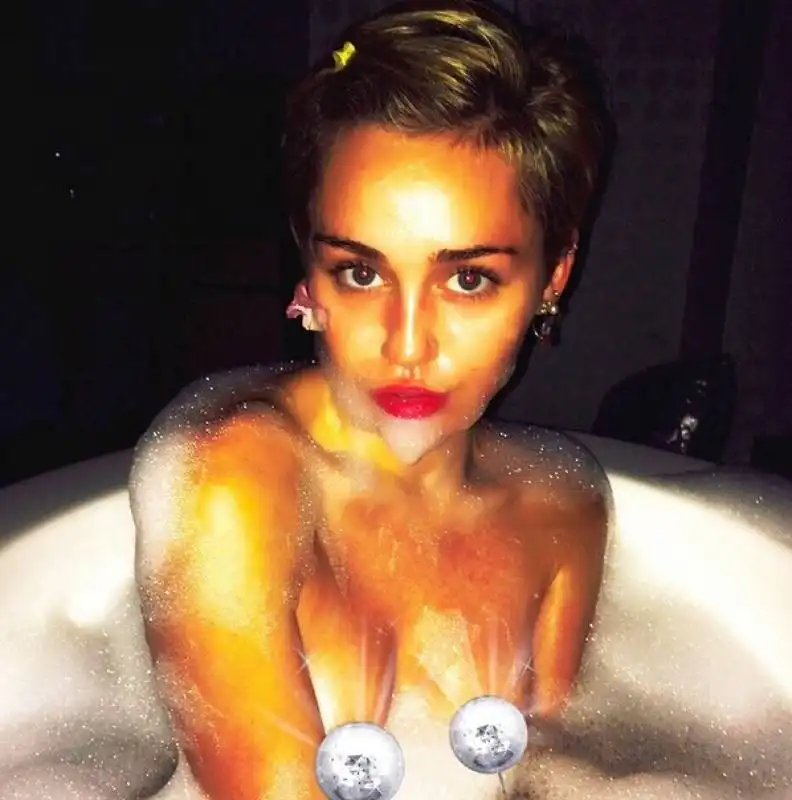 miley cyrus instagram 2