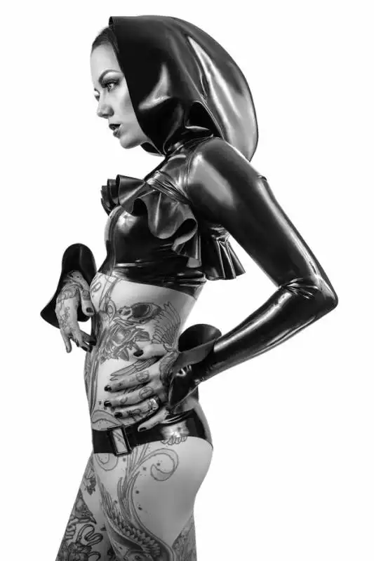 moda latex by nina kate 4