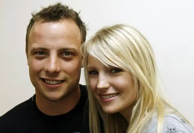 oscar pistorius con la ex fidanzata samantha 