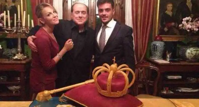 pascale berlusconi rudy torta corona 