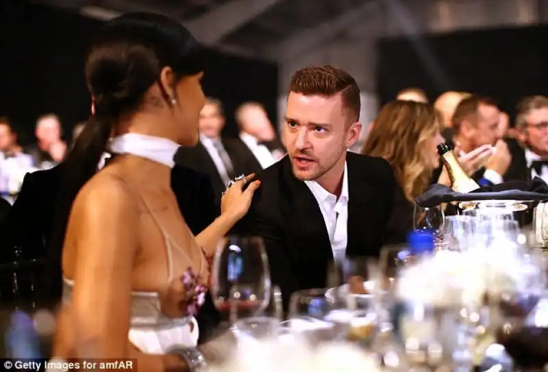 rihanna justin timberlake