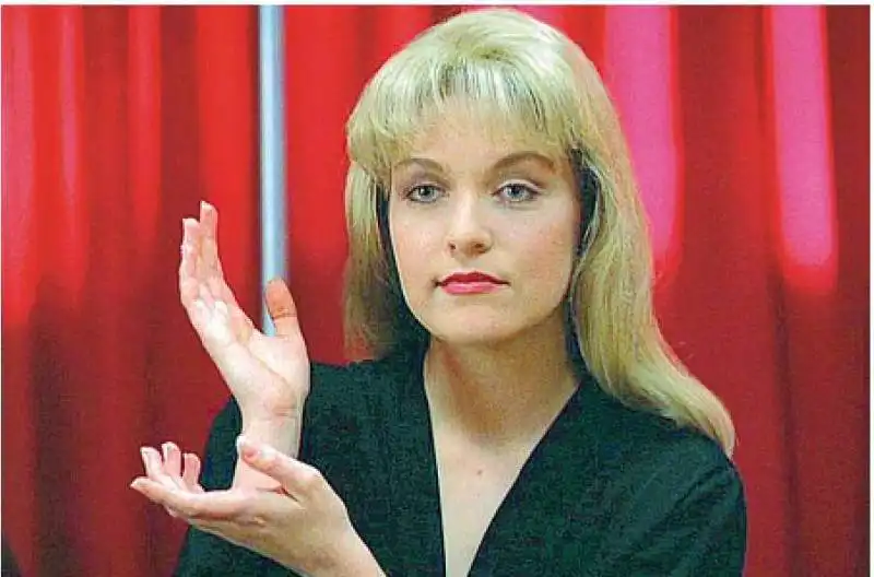 SHERYL LEE NEL RUOLO DI LAURA PALMER IN TWIN PEAKS