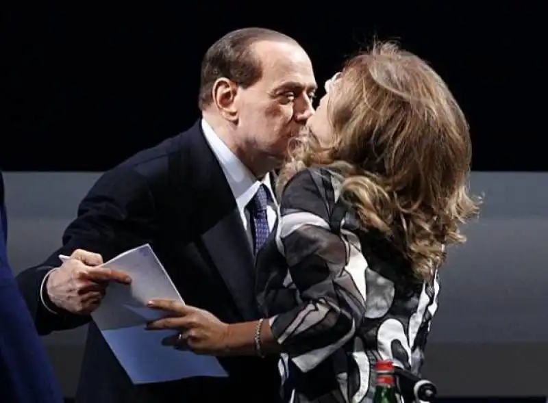 silvio berlusconi e emma marcegaglia