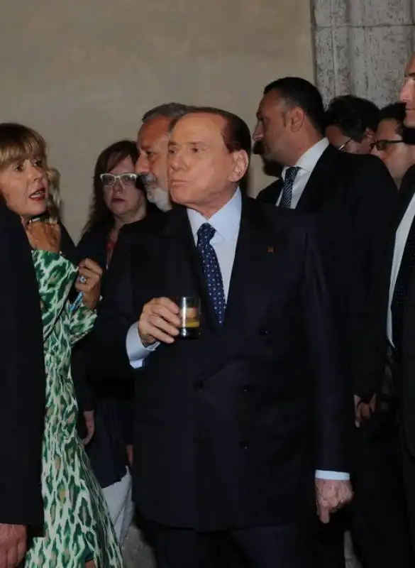 silvio berlusconi inaugura la biennale di antiquariato (5)