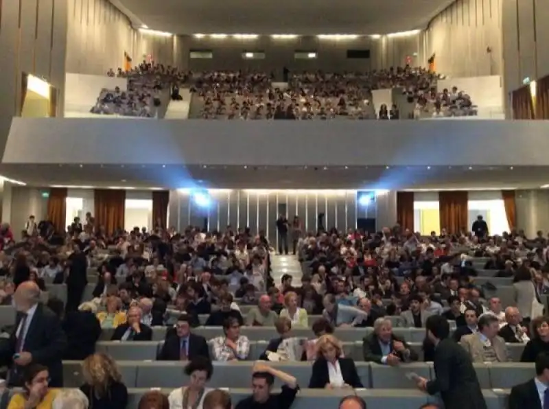 THOMAS PIKETTY ALLA BOCCONI AULA MAGNA PIENA