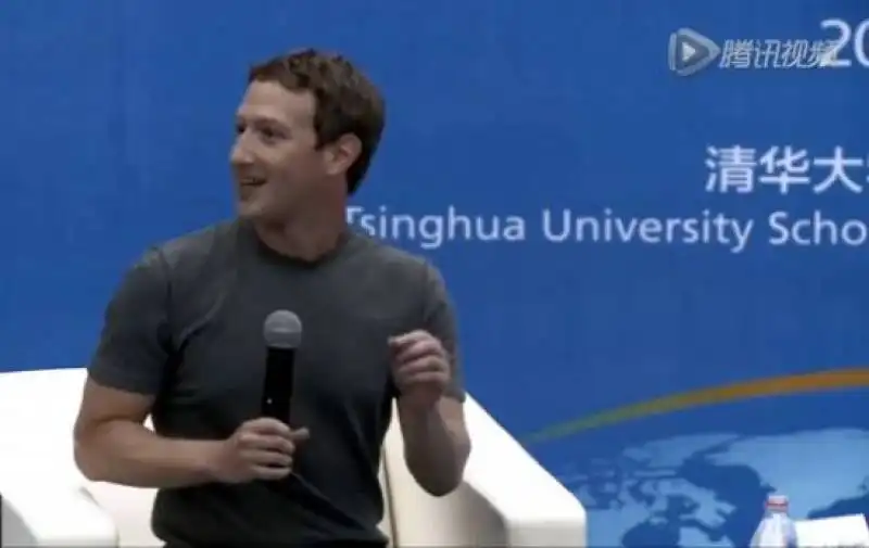 ZUCKERBERG ALL  UNIVERSITA  TSINGUA DI PECHINO