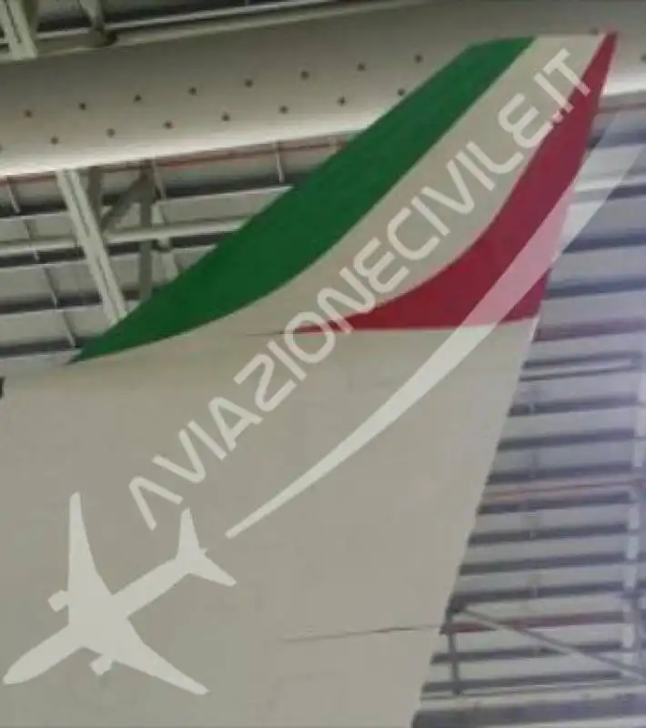 airbus a340 nuovo aereo blu di renzi  6