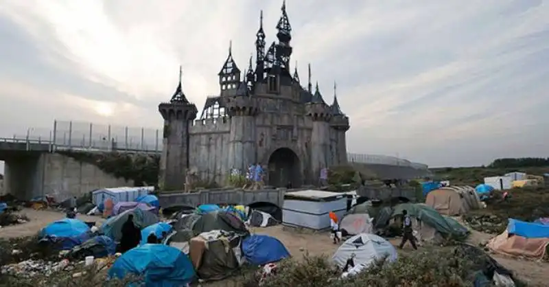 BANKSY DISMALAND CALAIS 6