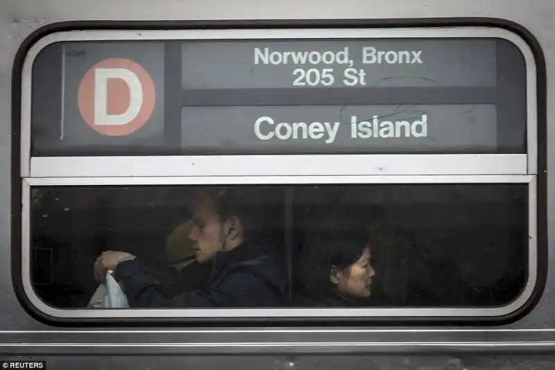 carlo allegri   facce della metropolitana di new york   4