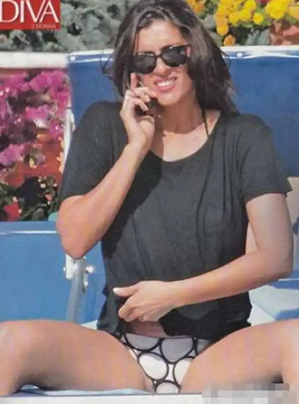 ELISA ISOARDI AL MARE