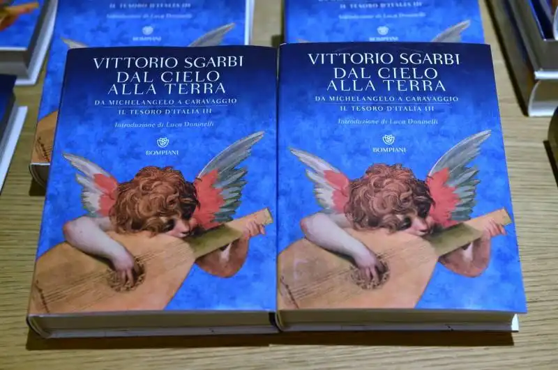 il nuovo libro di sgarbi