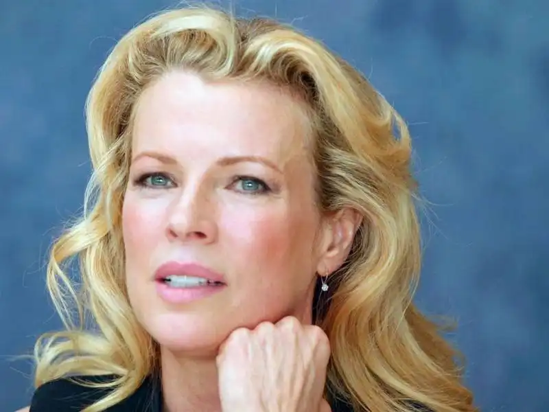 KIM BASINGER