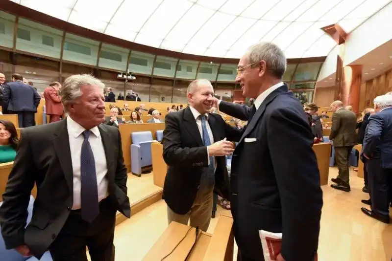 mario andretti, corrado maria daclon e pino pisicchio