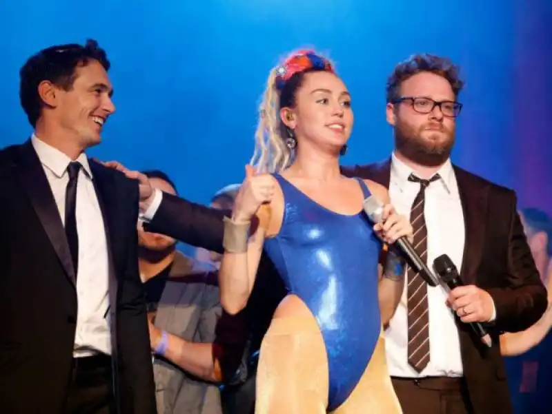 miley cyrus al bar mitzvah di james franco