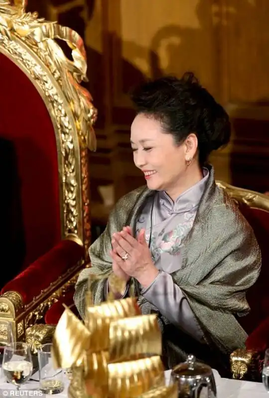 peng liyuan al discorso del marito xi jinping