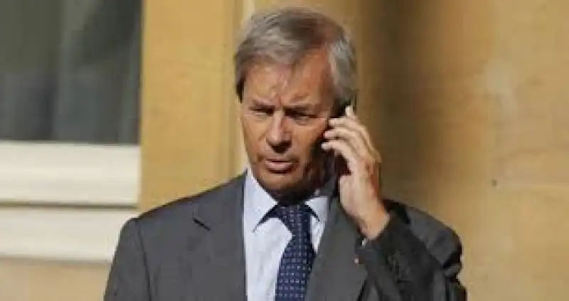 vincent bollore al telefono