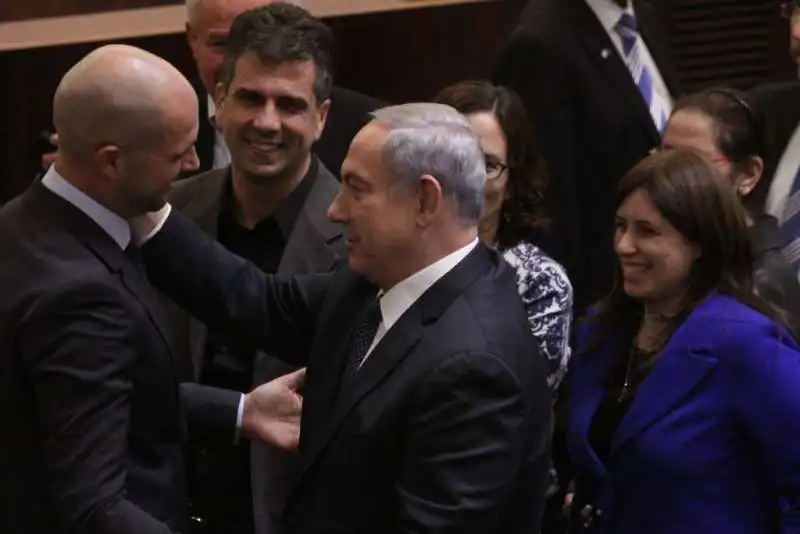 AMIR OHANA CON NETANYAHU